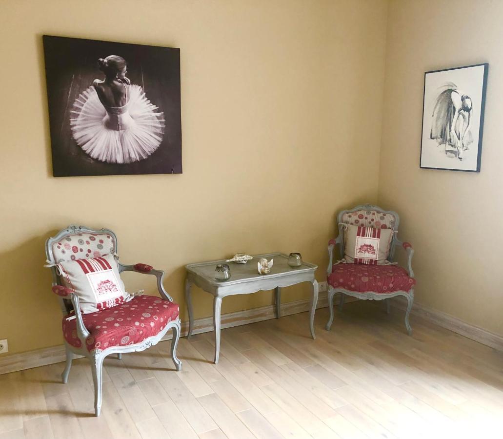 Ecole De Mathuna De Marigny Brizay Dış mekan fotoğraf