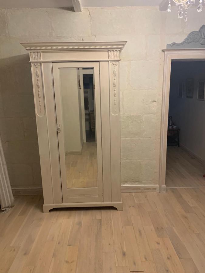 Ecole De Mathuna De Marigny Brizay Dış mekan fotoğraf